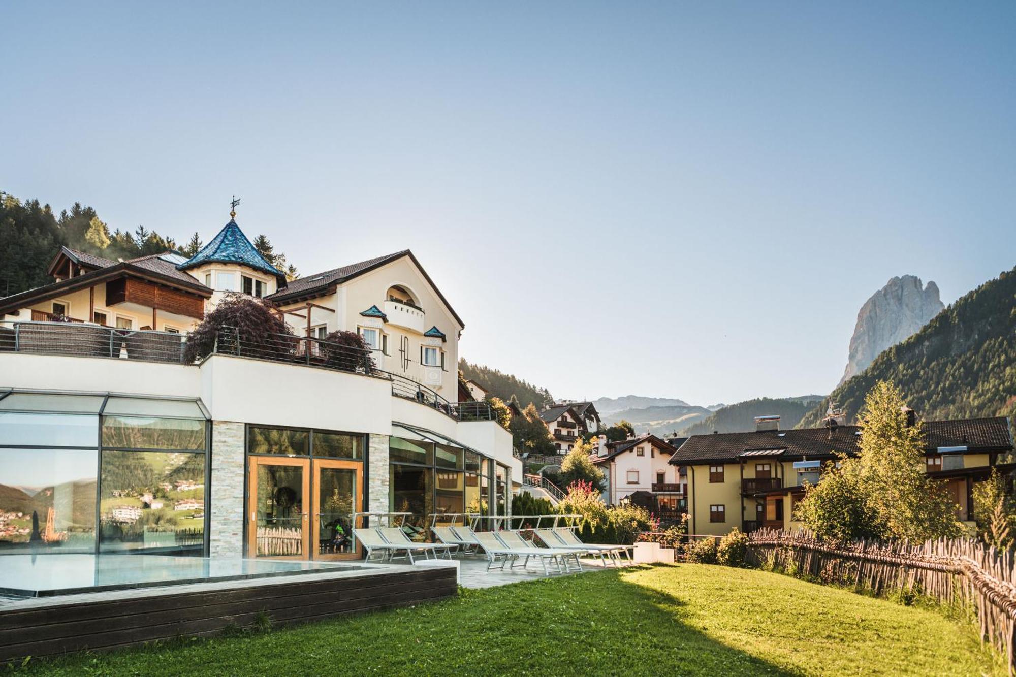 Alpenheim Charming & Spa Hotel Ortisei Exterior photo